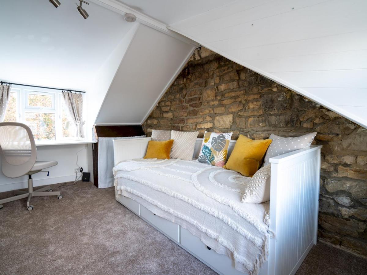 Quarry Cottage Courtyard Garden Pass The Keys ไซเร็นเซสเตอร์ ภายนอก รูปภาพ